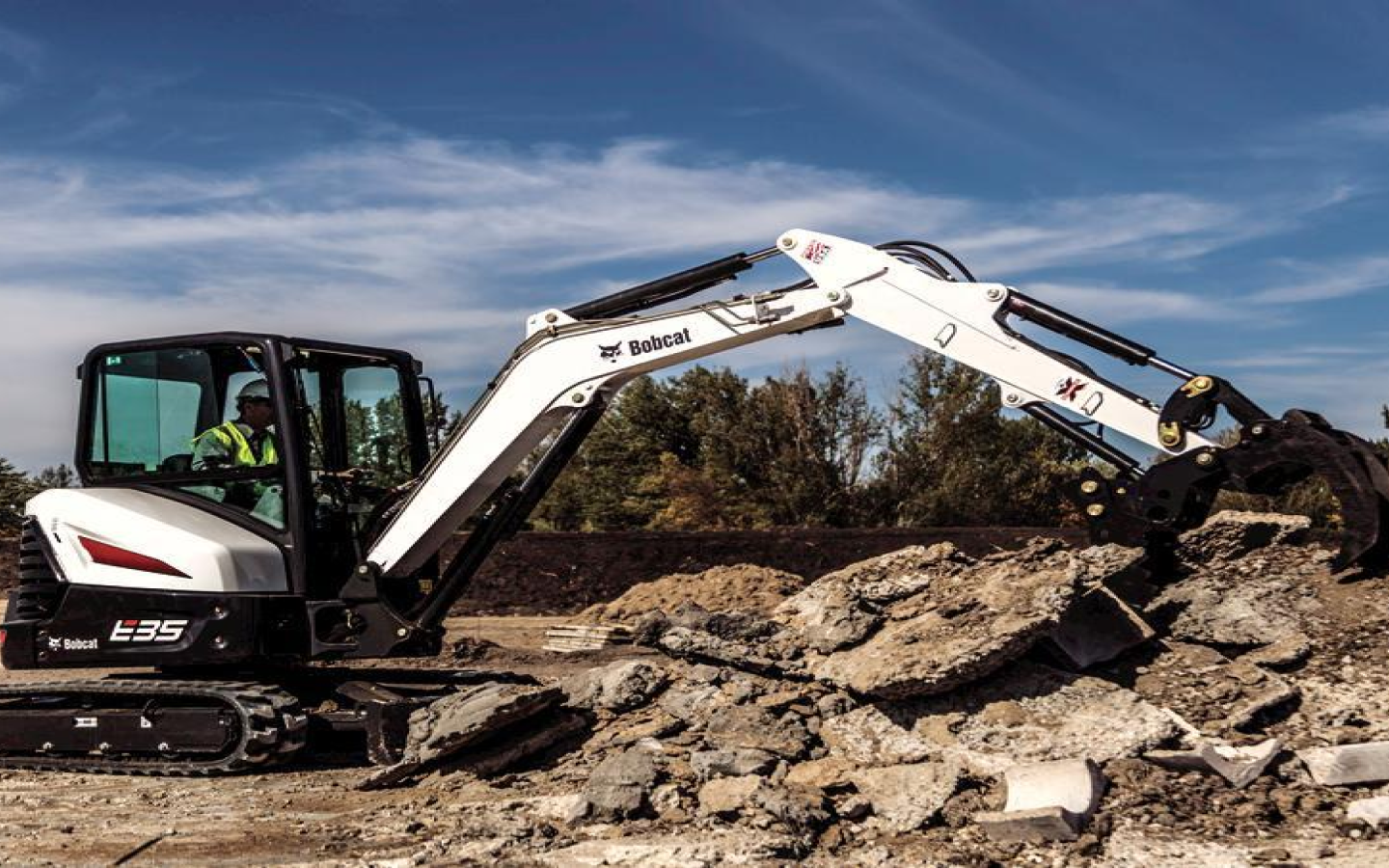 Commercial Equipment Rental Marketplace logo